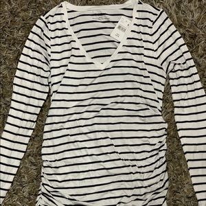 Motherhood (maternity) NWT long sleeve tee